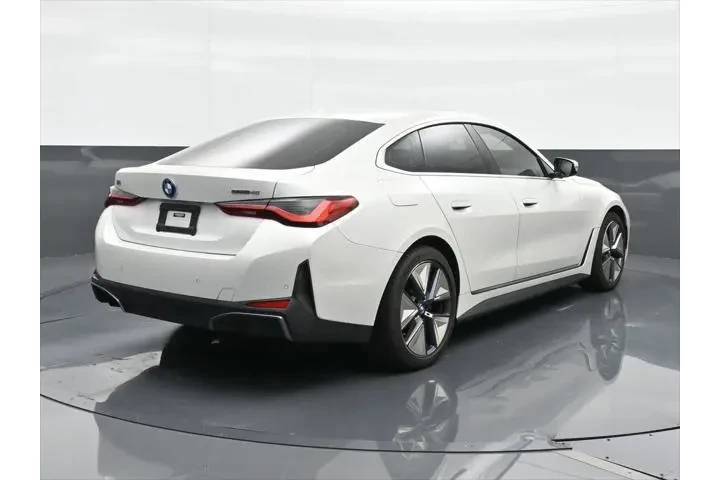 $38591 : BMW i4 2023 eDrive40 Gran Co image 4