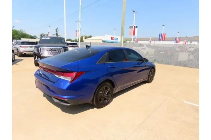 $17945 : Hyundai ELANTRA 2023 SEL 4dr image 8