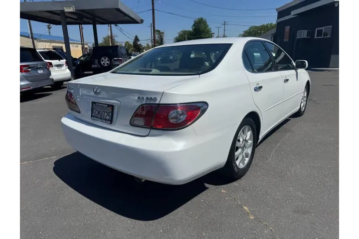 $5498 : 2004 ES 330 image 6