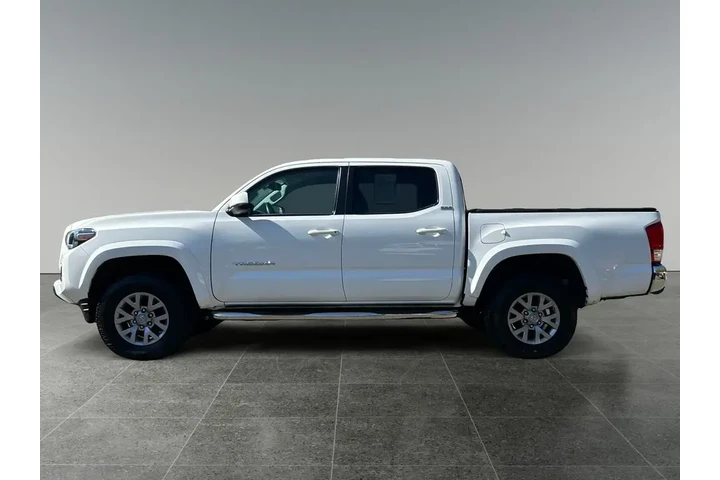 $29777 : Toyota Tacoma 2017 4x4 TRD P image 4