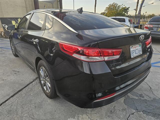 $9995 : 2017 Optima LX image 6