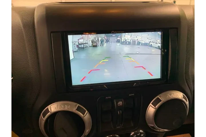 $19489 : Jeep Wrangler Unlimited 2014 image 6