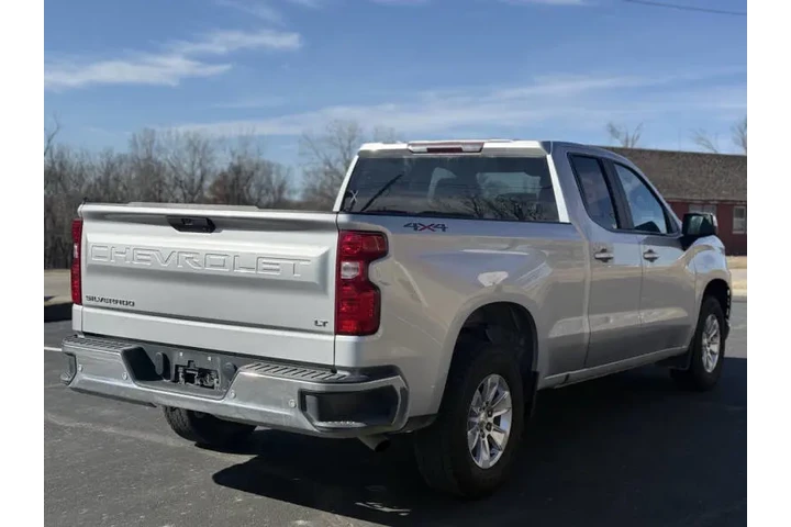 $23999 : 2020 Silverado 1500 LT image 4