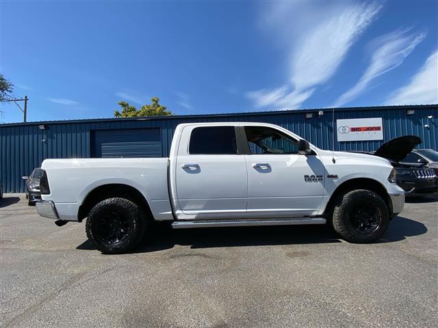 $15888 : 2014 1500 SLT, 5.7 HEMI, 4 WH image 9