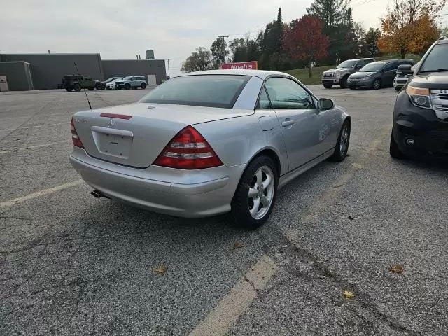 $9990 : Pre-Owned 2002 SLK 320 Base image 10