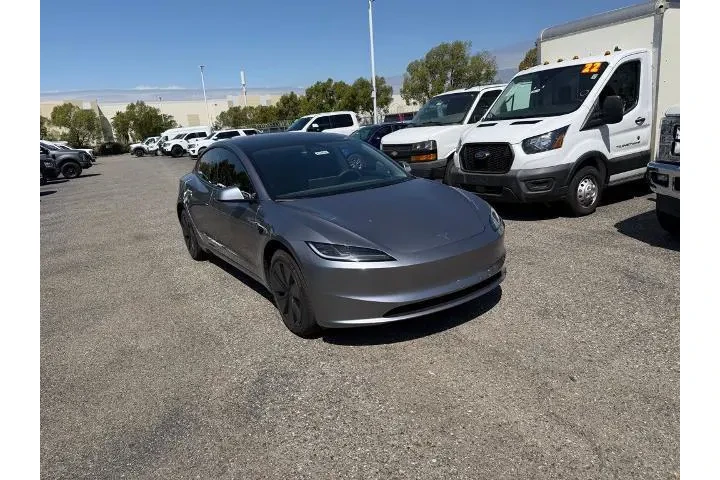 $38800 : Tesla Model 3 2025 Long Rang image 2