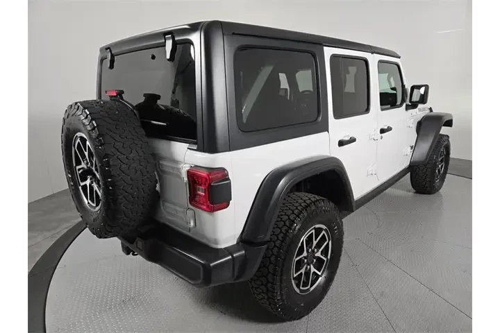 $39470 : Jeep Wrangler 2024 4x4 Rubic image 4