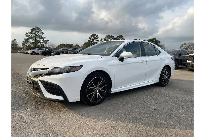 $18162 : Toyota Camry 2022 SE 4dr Sed image 4