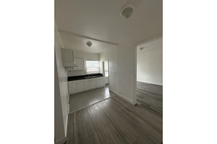 $2300 : Apartamento de 3 recámaras image 6