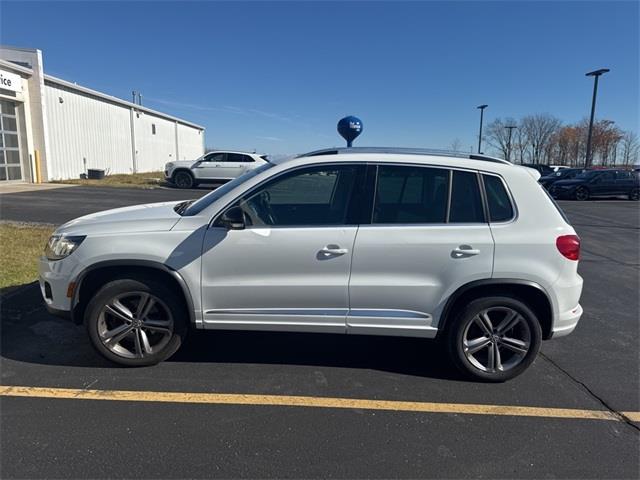 $11990 : Pre-Owned 2017 Tiguan Sport 4 image 3