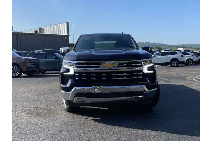 $33990 : Chevrolet Silverado 1500 202 image 9