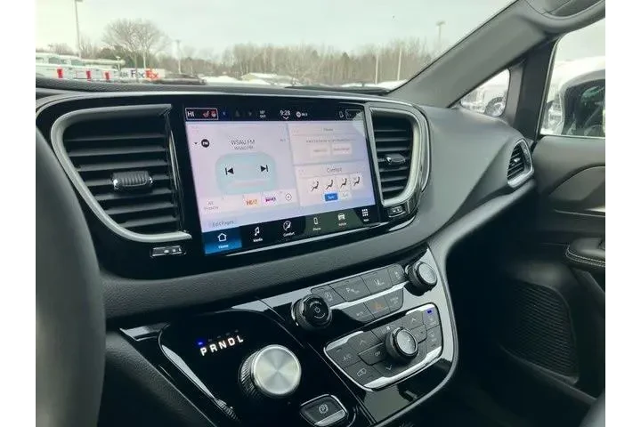 $33995 : Chrysler Pacifica 2025 Selec image 8