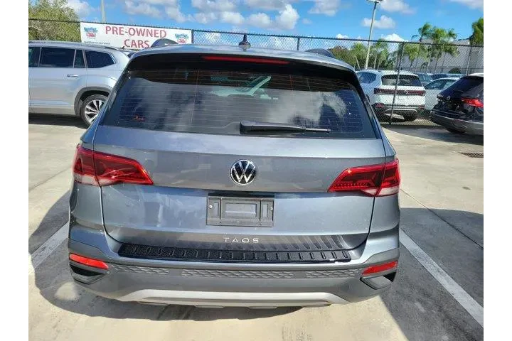 $15977 : Volkswagen Taos 2022 S 4dr S image 7