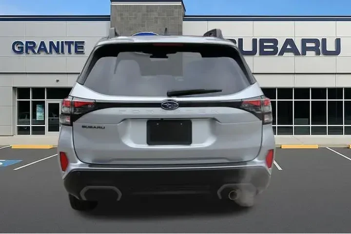 $34390 : Subaru Forester 2025 AWD Lim image 9