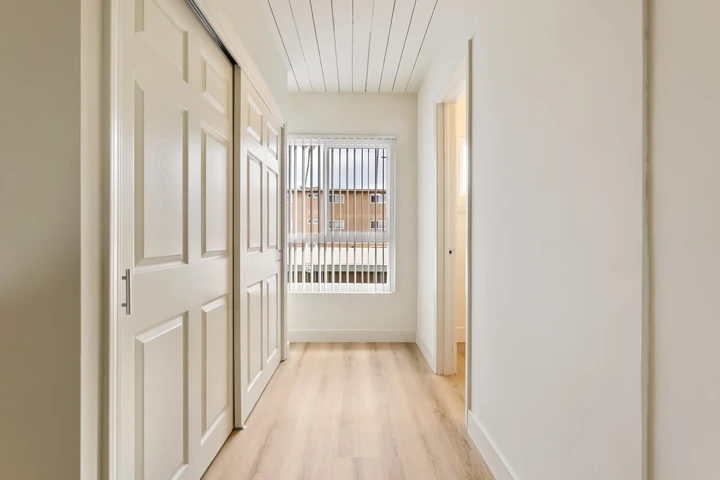 $1850 : Torrance 44 Studio $1,850 image 8