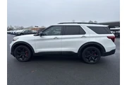 $33605 : Ford Explorer 2021 AWD ST 4d thumbnail