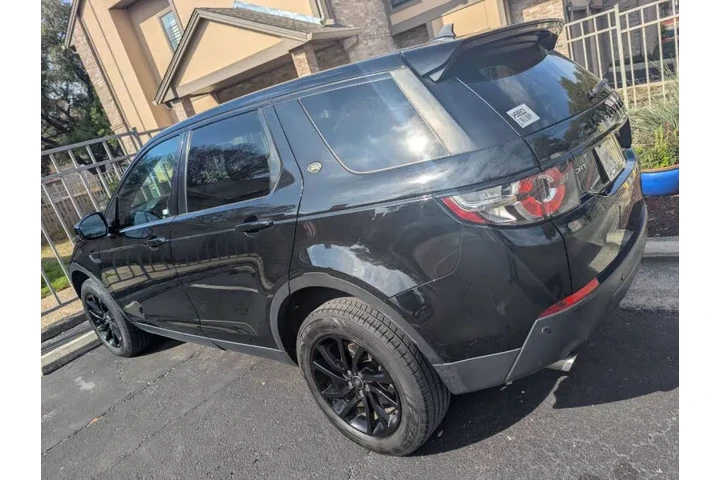 $10990 : 2016 Land Rover Discovery Spo image 5