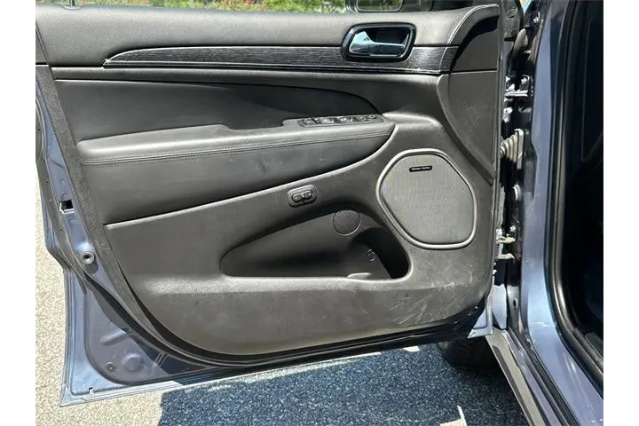 $26798 : Jeep Grand Cherokee 2021 4x4 image 10