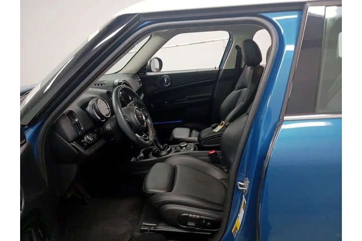 $17998 : MINI Countryman Plug-in Hybr image 10