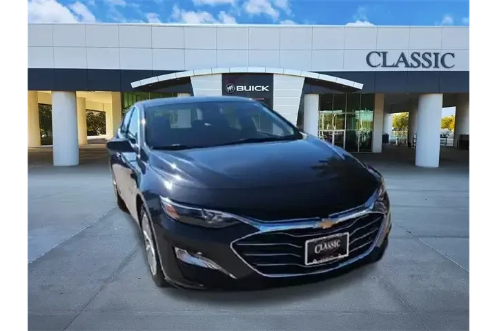 $15987 : Chevrolet Malibu 2023 LT 4dr image 2