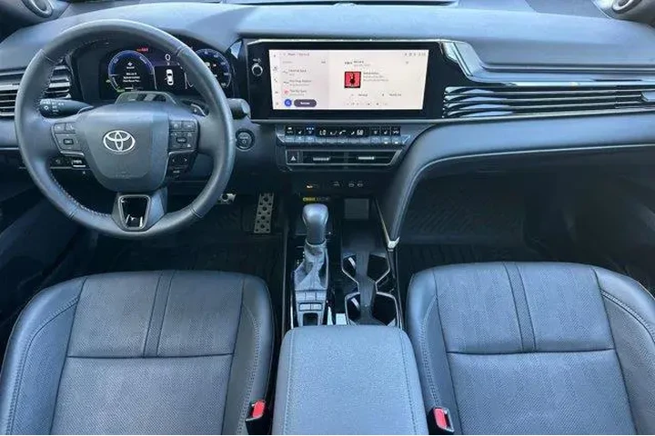 $36900 : Toyota Camry 2025 SE 4dr Sed image 6