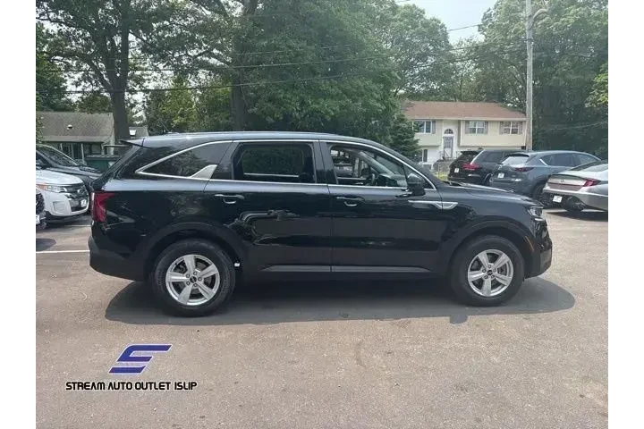 $20595 : Kia Sorento 2022 AWD LX 4dr image 7