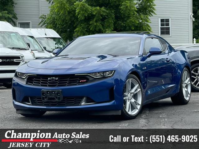 Used 2022 Camaro 2dr Cpe LT1 image 1