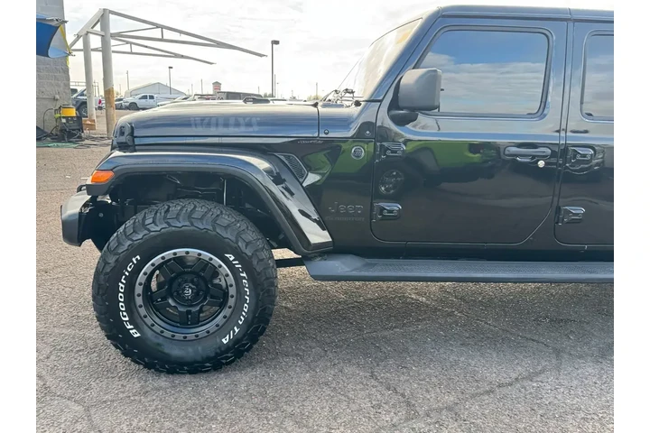 $31330 : Jeep Gladiator 2021 4x4 Will image 10