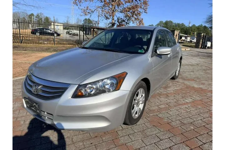 $5750 : 2011 Accord LX-P image 7