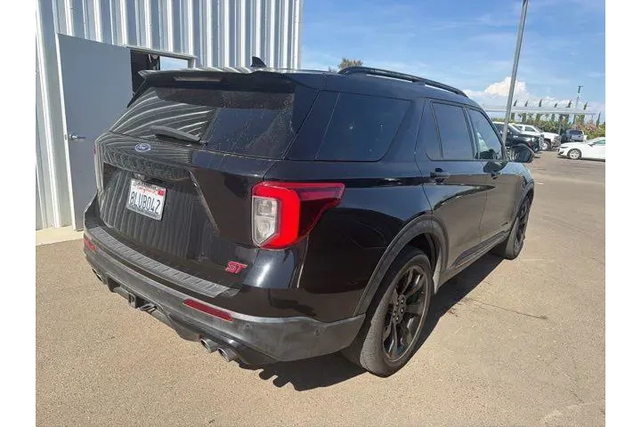 $29900 : Ford Explorer 2020 AWD ST 4d image 4