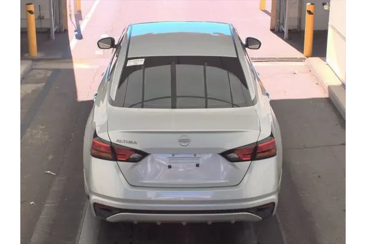 $21242 : Nissan Altima 2024 2.5 S 4dr image 5