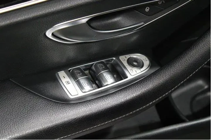 $24981 : Mercedes-Benz E-Class 2020 E image 5