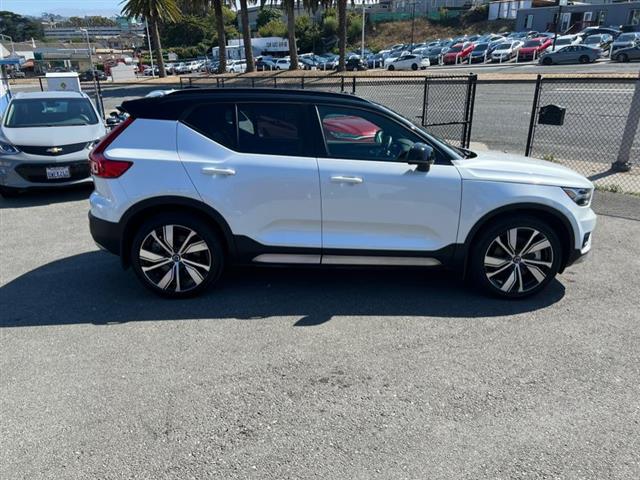 $26700 : Used 2021 XC40 Recharge P8 eA image 5