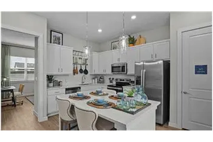 $1448 : Rental property with 1 bedro image 9