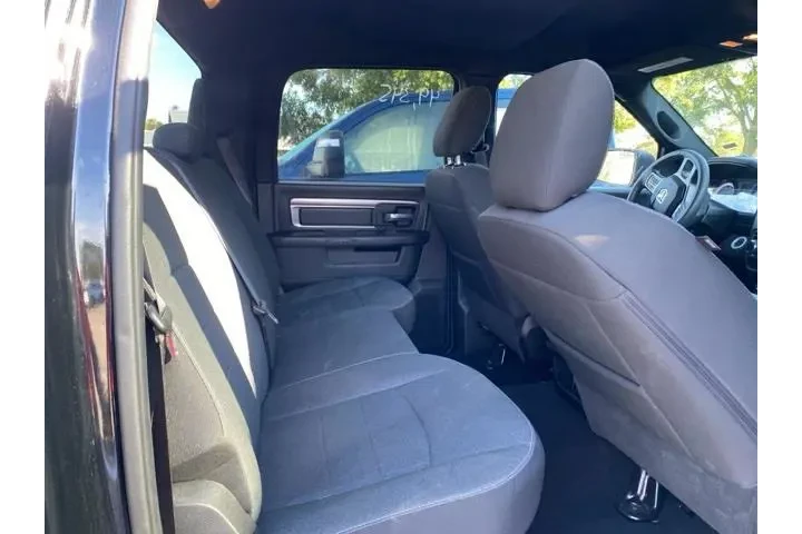 $28400 : Ram 1500 Classic 2024 4x2 Wa image 5