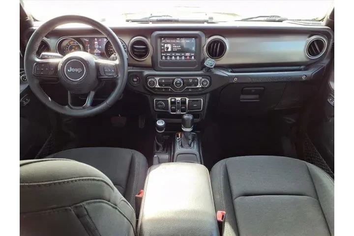 $21900 : Jeep Wrangler Unlimited 2021 image 3