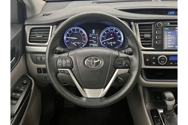 $25998 : Toyota Highlander 2015 XLE 4 image 10
