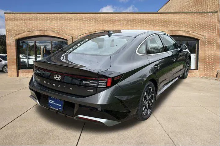 $25500 : Hyundai SONATA 2024 SEL 4dr image 3