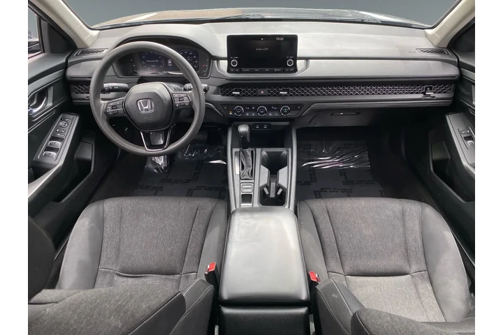 $27592 : Honda Accord 2023 image 10