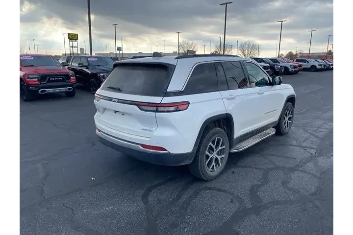 $37777 : Jeep Grand Cherokee 2025 4x4 image 6