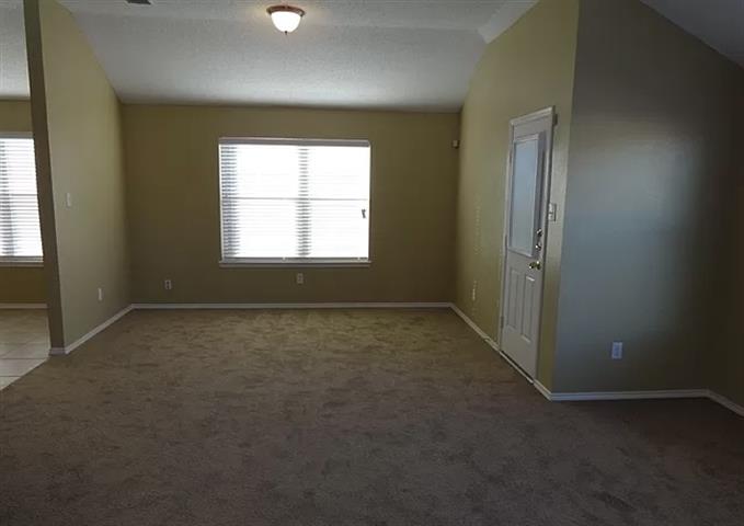 $1200 : HOUSE RENT IN FORT WORTH TX image 7