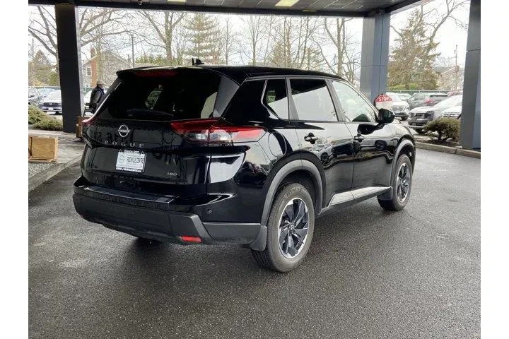 $22188 : Nissan Rogue 2025 AWD SV 4dr image 5