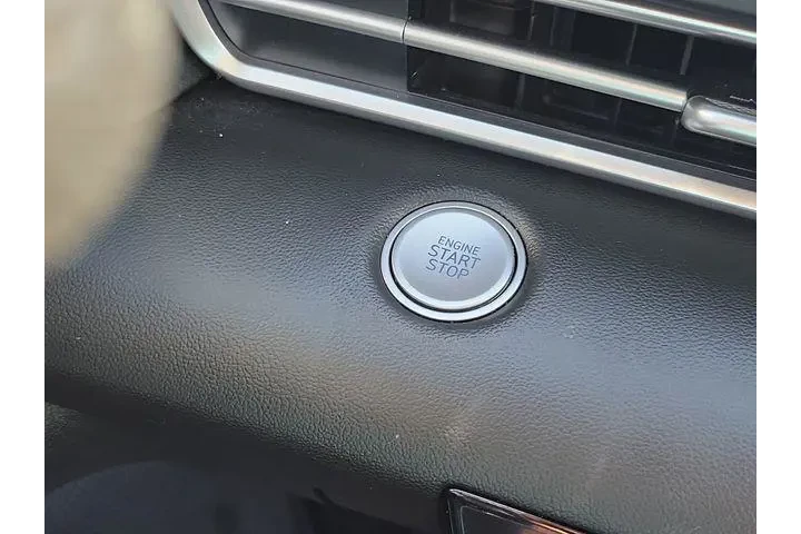 $21983 : Hyundai ELANTRA Hybrid 2025 image 5