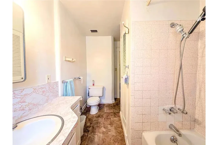 $1250 : 2 bedroom más área de oficina image 7