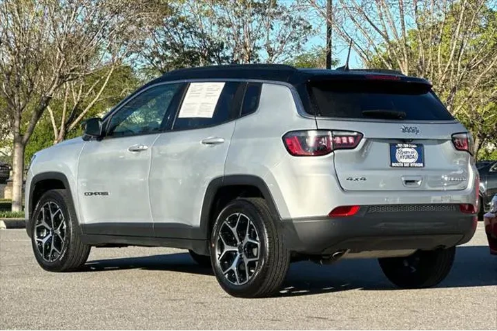 $24990 : Jeep Compass 2025 4x4 Limite image 6