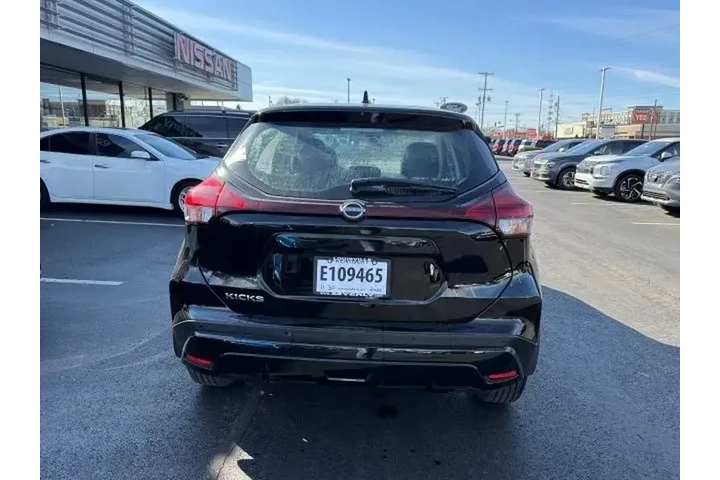 $22995 : Nissan Kicks Play 2025 S 4dr image 5