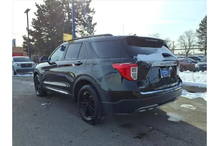 $28980 : Ford Explorer 2023 AWD XLT 4 image 9