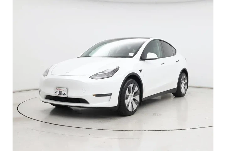 $28998 : Tesla Model Y 2021 AWD Long image 4