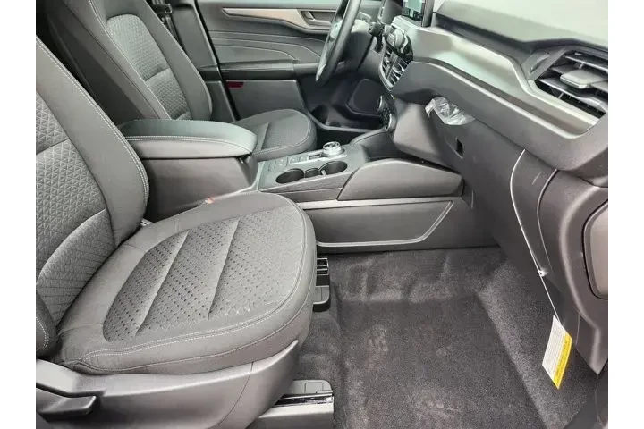 $26950 : Ford Escape 2026 Active 4dr image 10