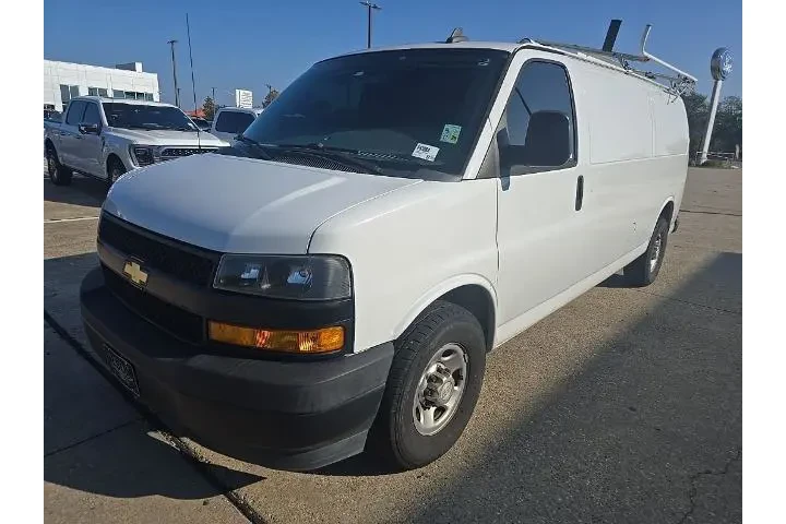 $21980 : Chevrolet Express 2018 2500 image 3
